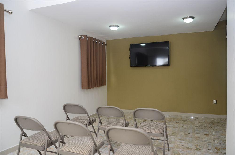Hotel Delfines - A 2 Calles Del Acuario Veracruz Exterior photo